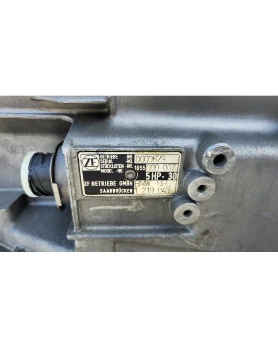 Automatic transmission - ZF 5HP30 image