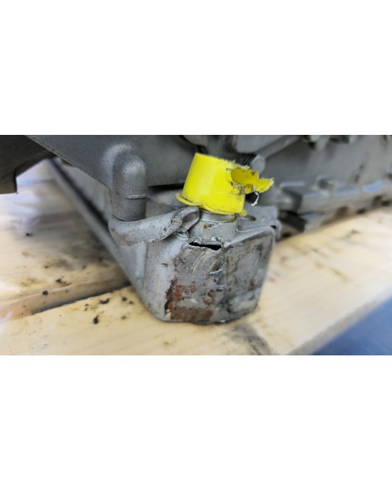 Automatic transmission - ZF 5HP30 image
