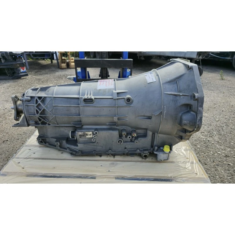 Automatic transmission - ZF 5HP30 image